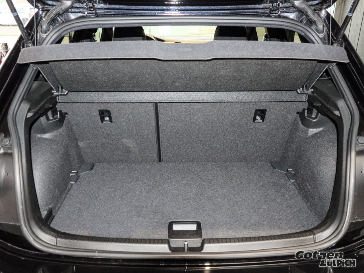 Fahrzeugabbildung Volkswagen Polo R-Line 1.0 TSI Navi IQ.DRIVE