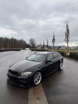 BMW 325d E91 LCI| M Paket - BMW 325 aus 2009 mit Diesel-Antrieb: Kombi