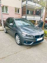 BMW 220d AUT Sport Line Leder Kamera Navi+Unfallfrei - BMW 220 Active Tourer von privat