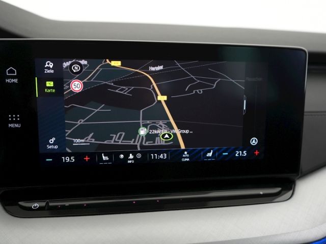 Octavia COMBI TOUR TDI DSG+AHK+KLIMA+NAVI+LED-SC