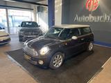 MINI COOPER Clubman Cooper/AUTOMATIK/SITZH/XENON - MINI mit Benzin-Antrieb: Kombi, Automatik