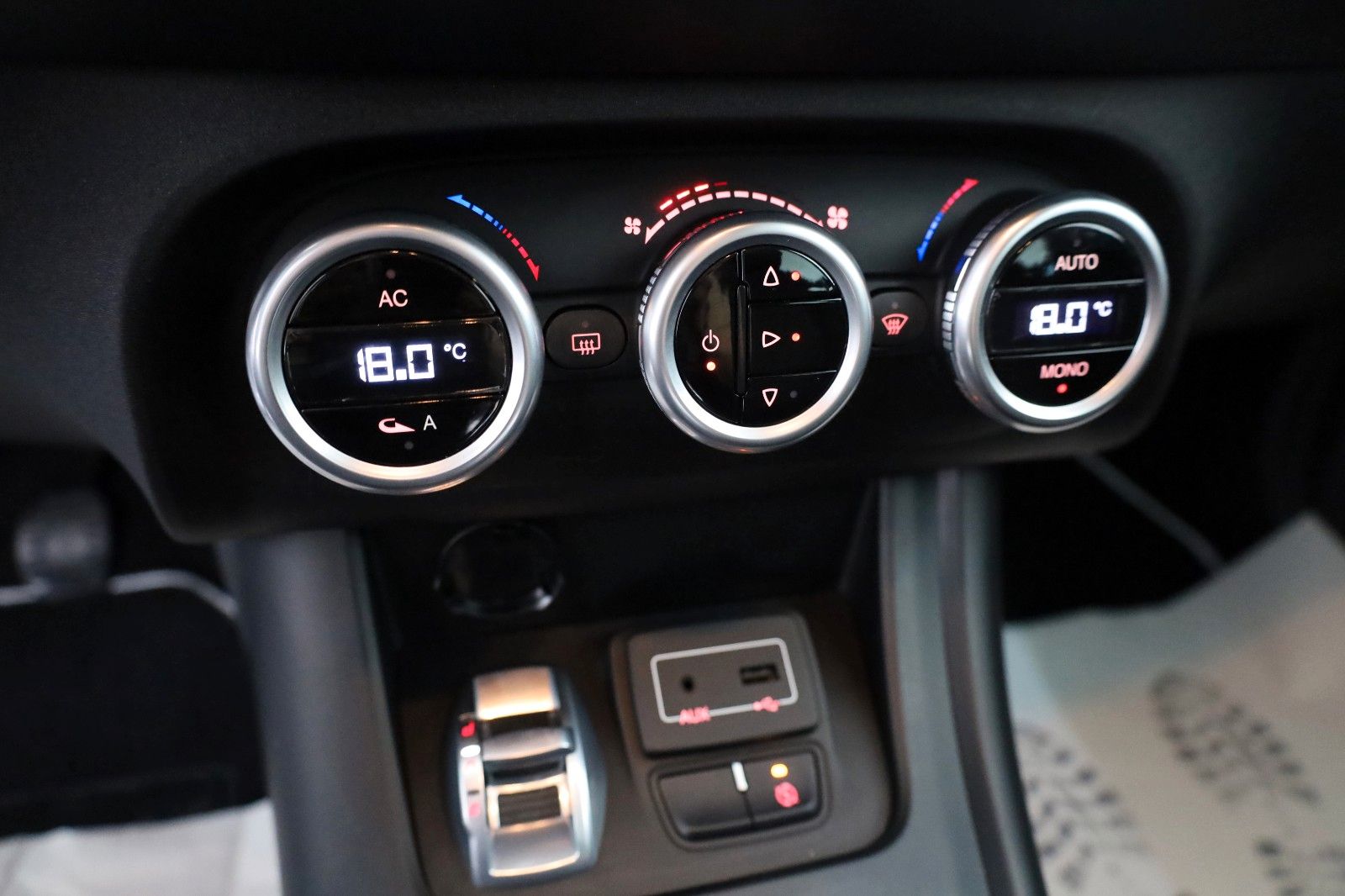 Fahrzeugabbildung Alfa Romeo Giulietta Super Navi,PDC,D.N.A.-Fahrdynamik