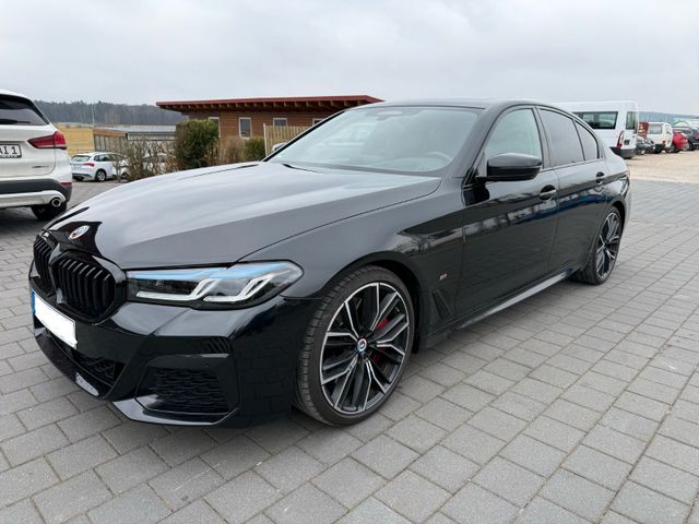 BMW M550i xDrive AHK GSD STHZG INNOV BUSINESS 20"