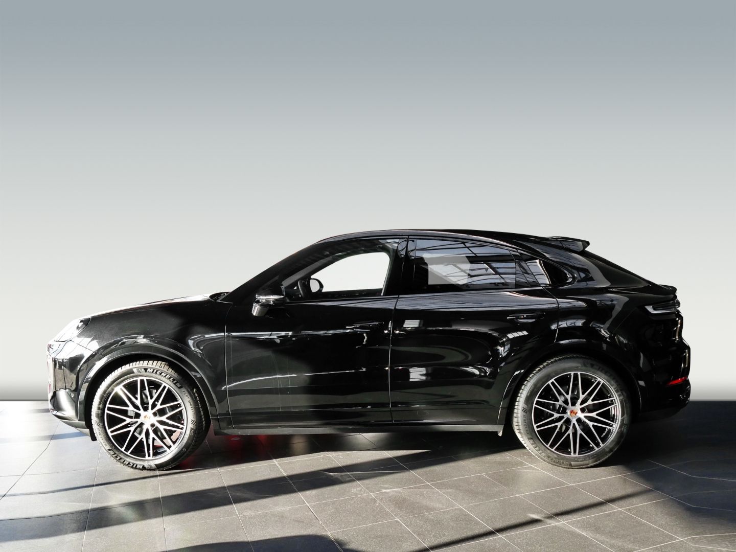 Porsche Cayenne Coupe Black Edition imagem 2