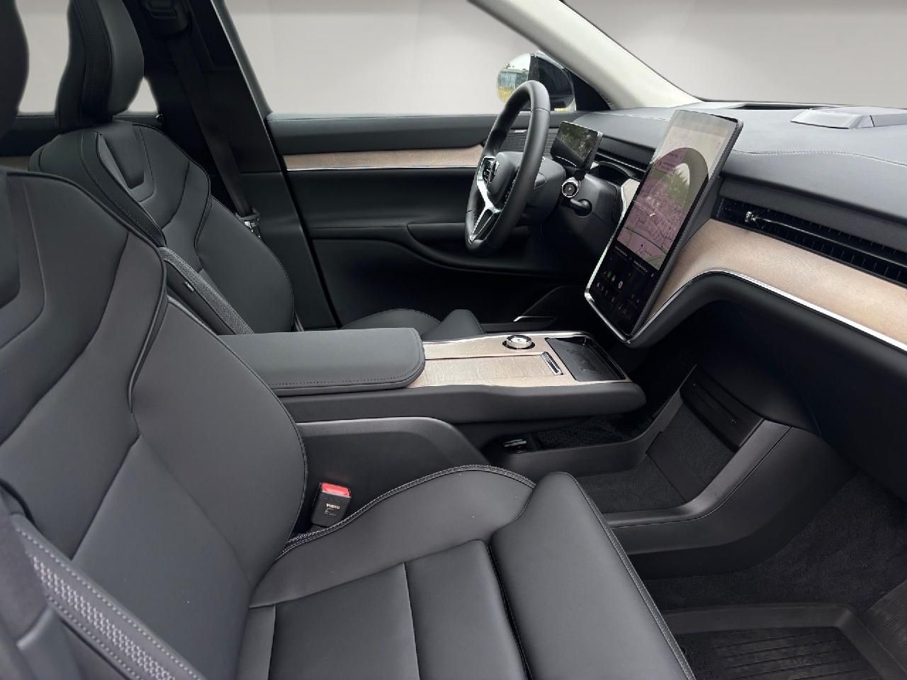 Fahrzeugabbildung Volvo EX90 Plus Pure Single Electric 2WD