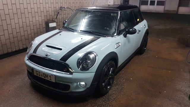 MINI Cooper S NAVI, PANO, Bremse + Reifen hinten neu