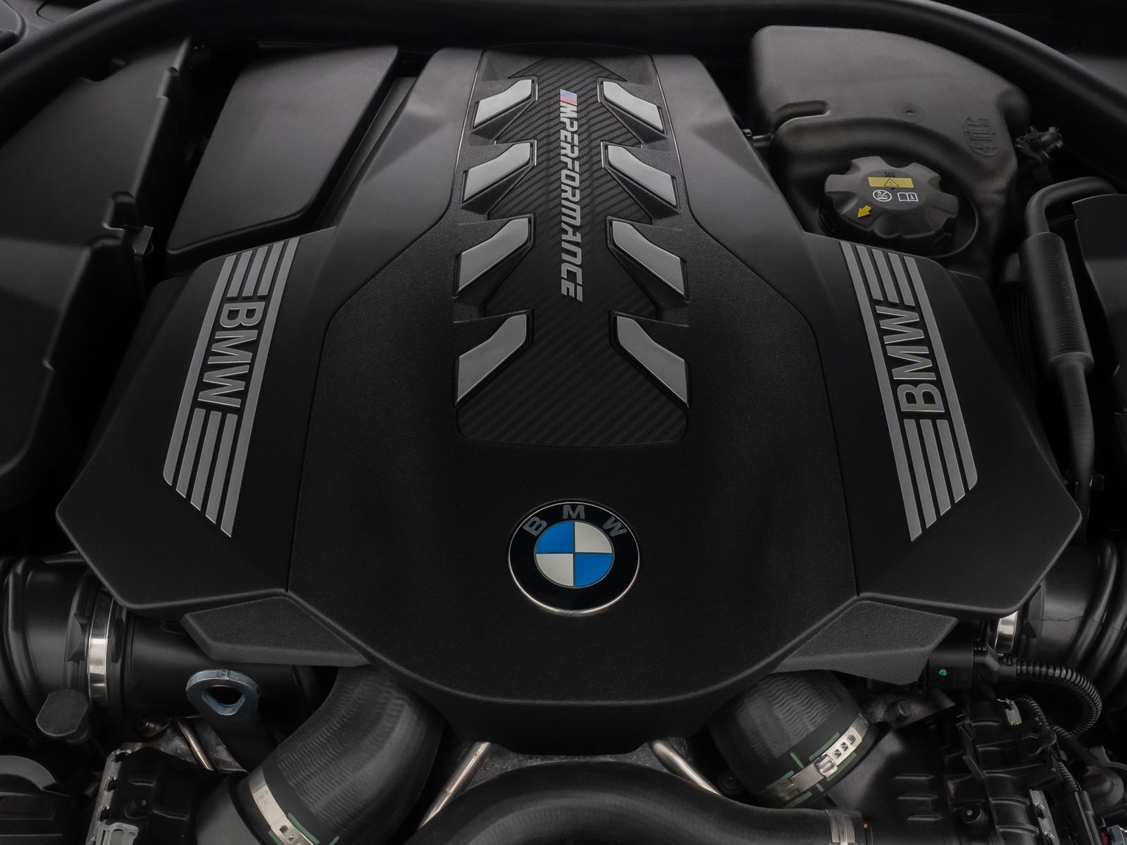 Fahrzeugabbildung BMW M850i xD Cabrio Individual SoftCl 360° Laser 20"