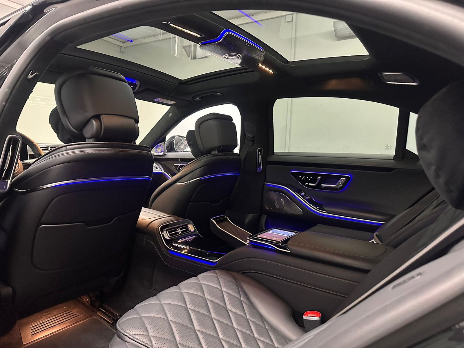 Fahrzeugabbildung Mercedes-Benz S 580 e 4MATIC AMG-LINE *PANO*MAGICV*