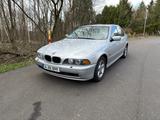 BMW 520i Lim. Erstbesitz Aut. Pano TÜV Neu - BMW 520 aus 2003: 520i