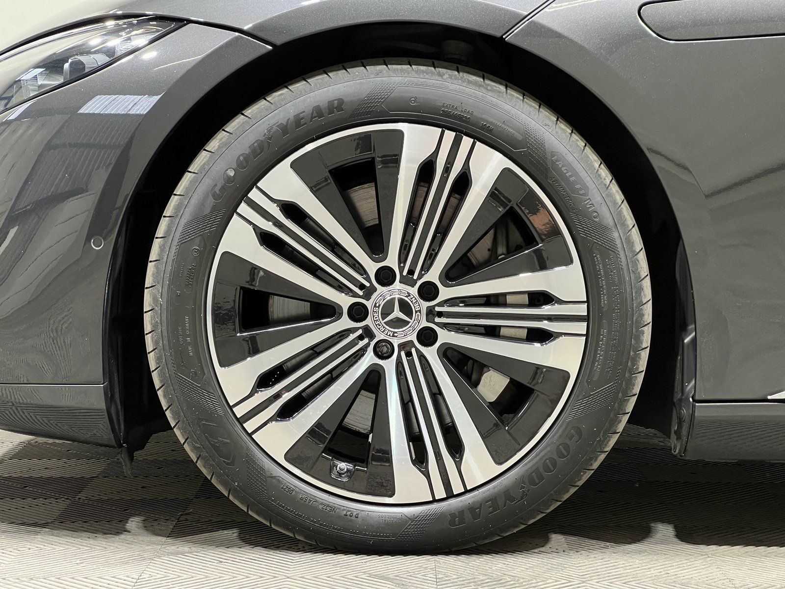 Mercedes-Benz EQS 450 EA Sitzklima Massage HA-LE AHK 360° foto 3