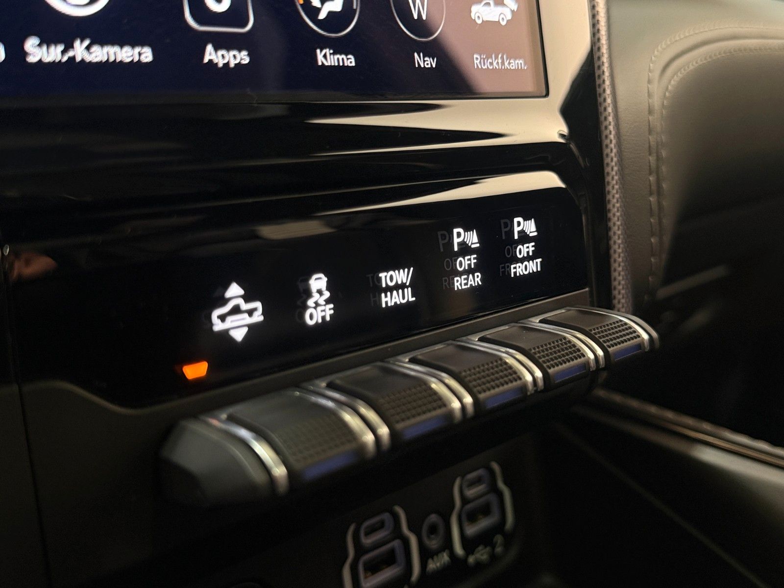 Fahrzeugabbildung Dodge RAM 1500 LIMITED NIGHT CREW CAB 4x4