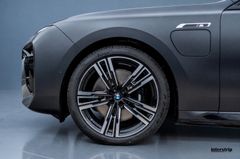 BMW M760 – 7 / 29