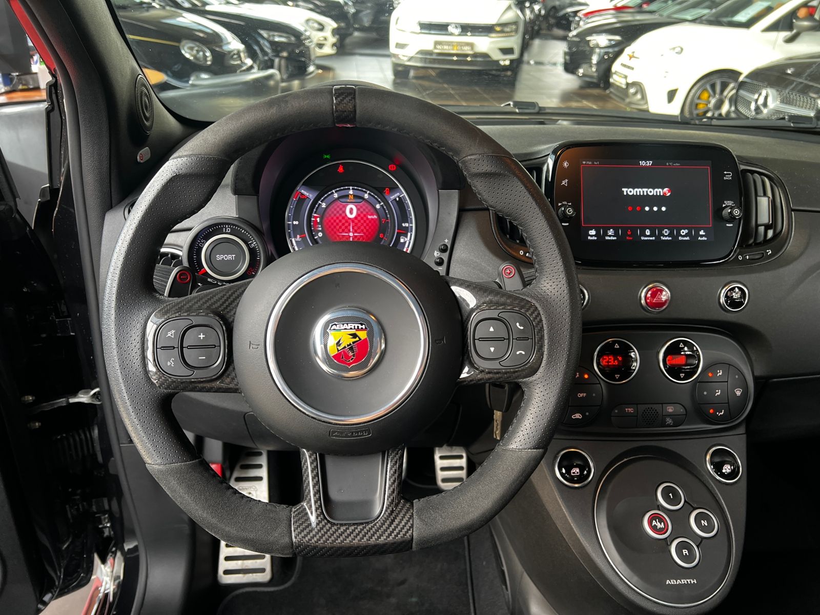 Fahrzeugabbildung Abarth 695 Competizione BEATS XEN NAV PDC ALU