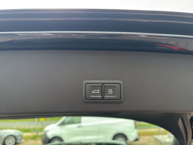 Q2 1.0 30 TFSI sport Navi+AZV abnehmbar+PDC