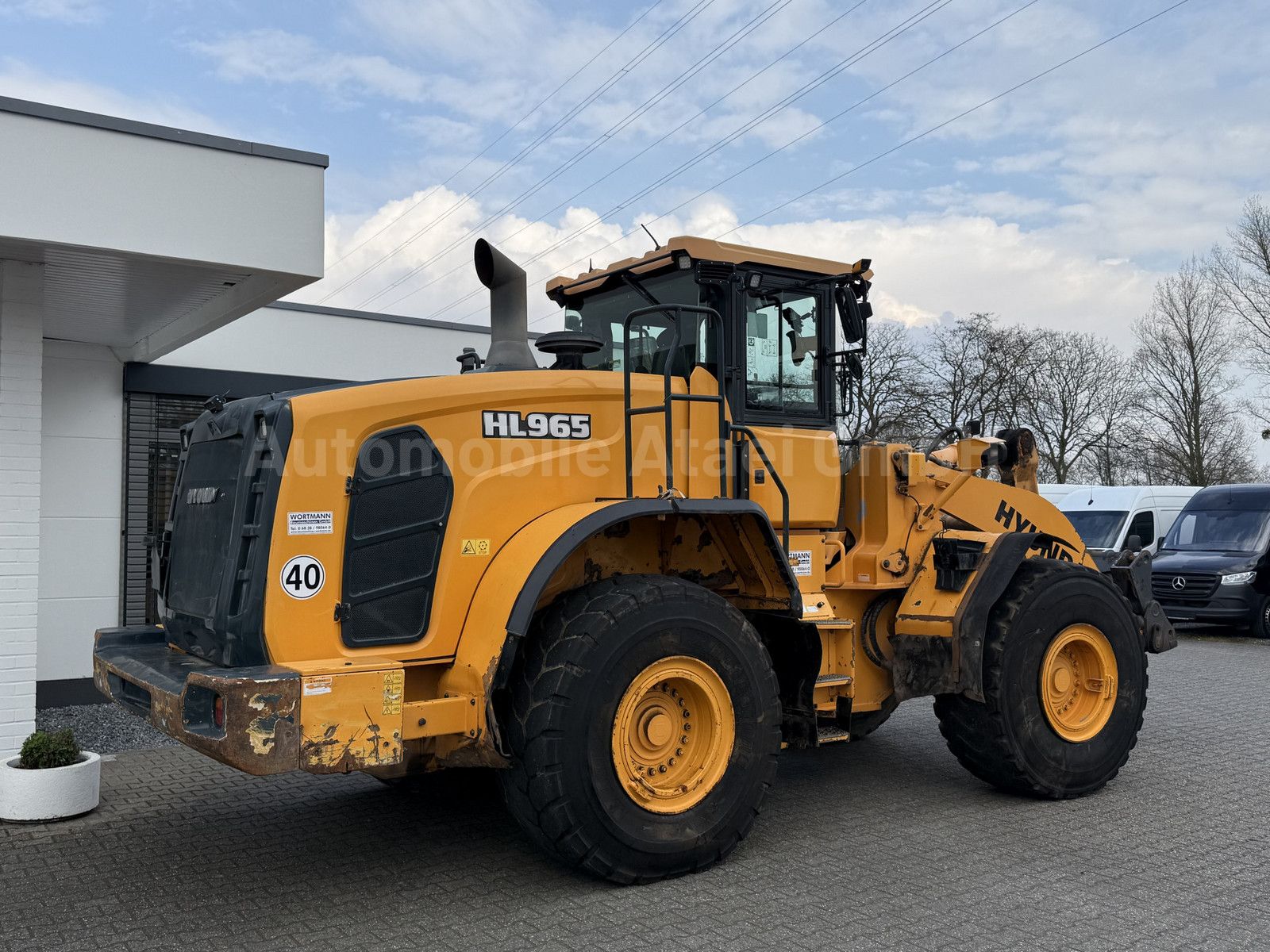 Fahrzeugabbildung Hyundai HL 965 (0067)