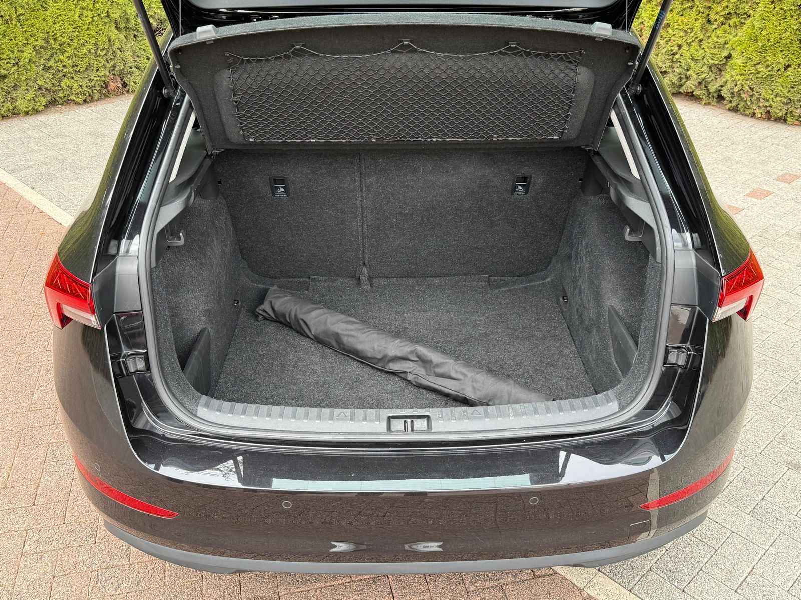 Fahrzeugabbildung SKODA Scala 1.0 TSI DSG Ambition LED+NAV+SHZ+VIRT+TEMP
