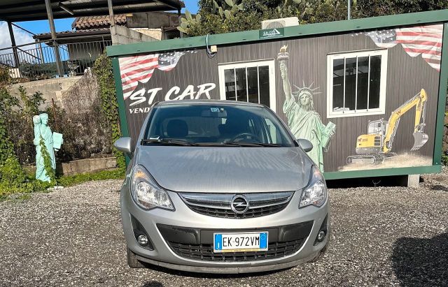 Opel Corsa 1.2 5 porte Cosmo