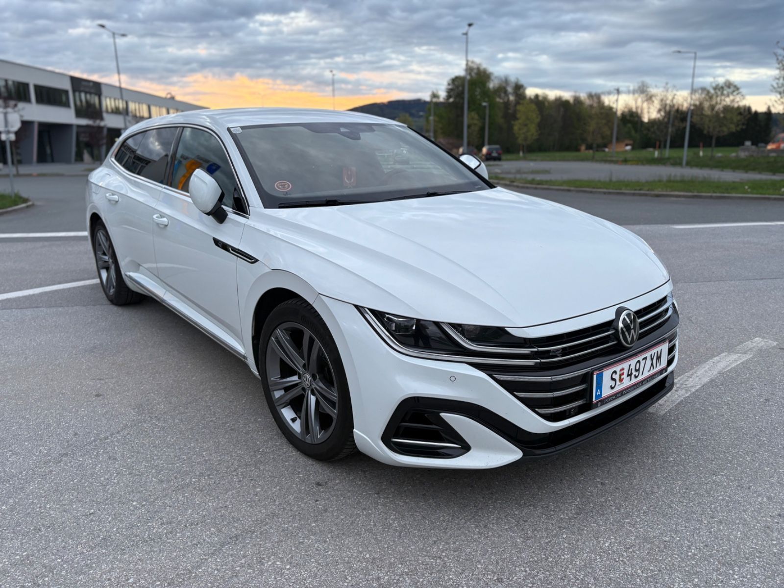 VW Arteon Shooting Brake R-Line 4Motion 200 PS Top