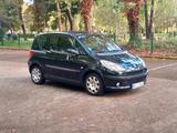 Peugeot Perfektes Stadtauto Peugeot 1007: Schiebetüren