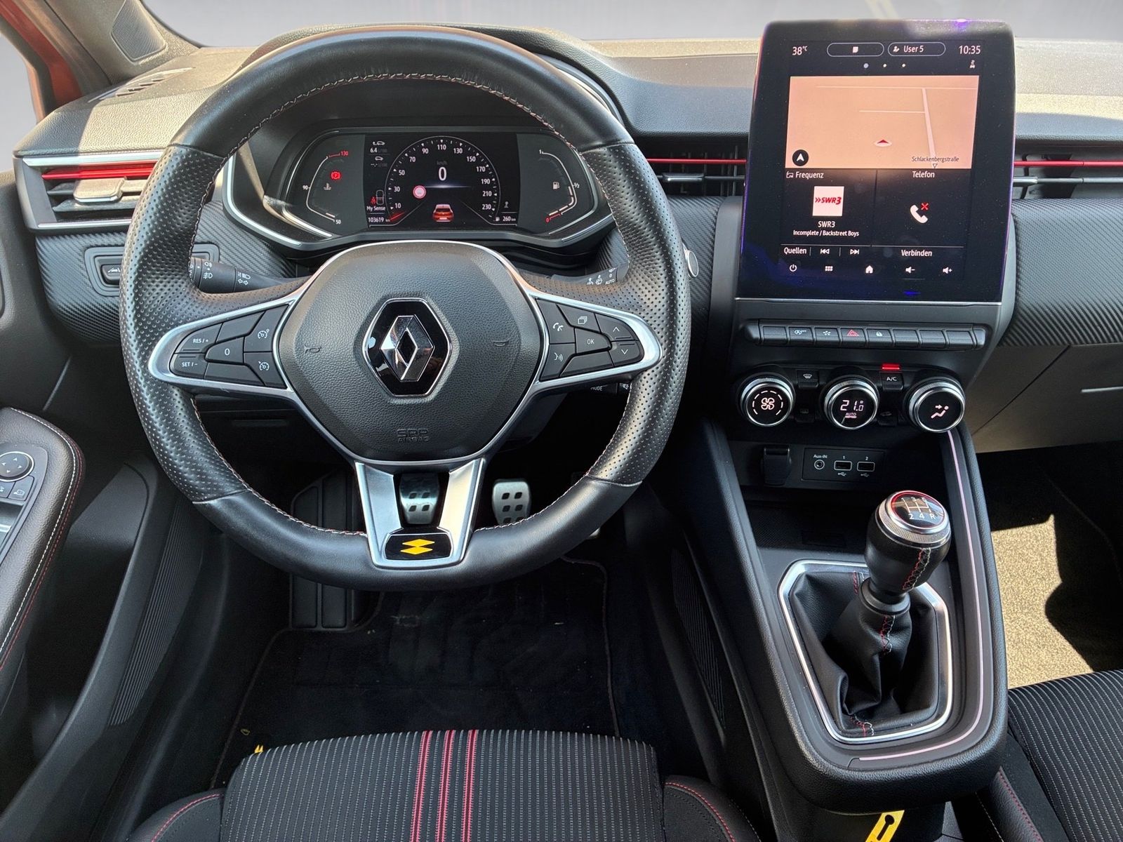 Fahrzeugabbildung Renault Clio V 1.0 TCe 100 Intens Kamera,LED,Navi,PDC,LM