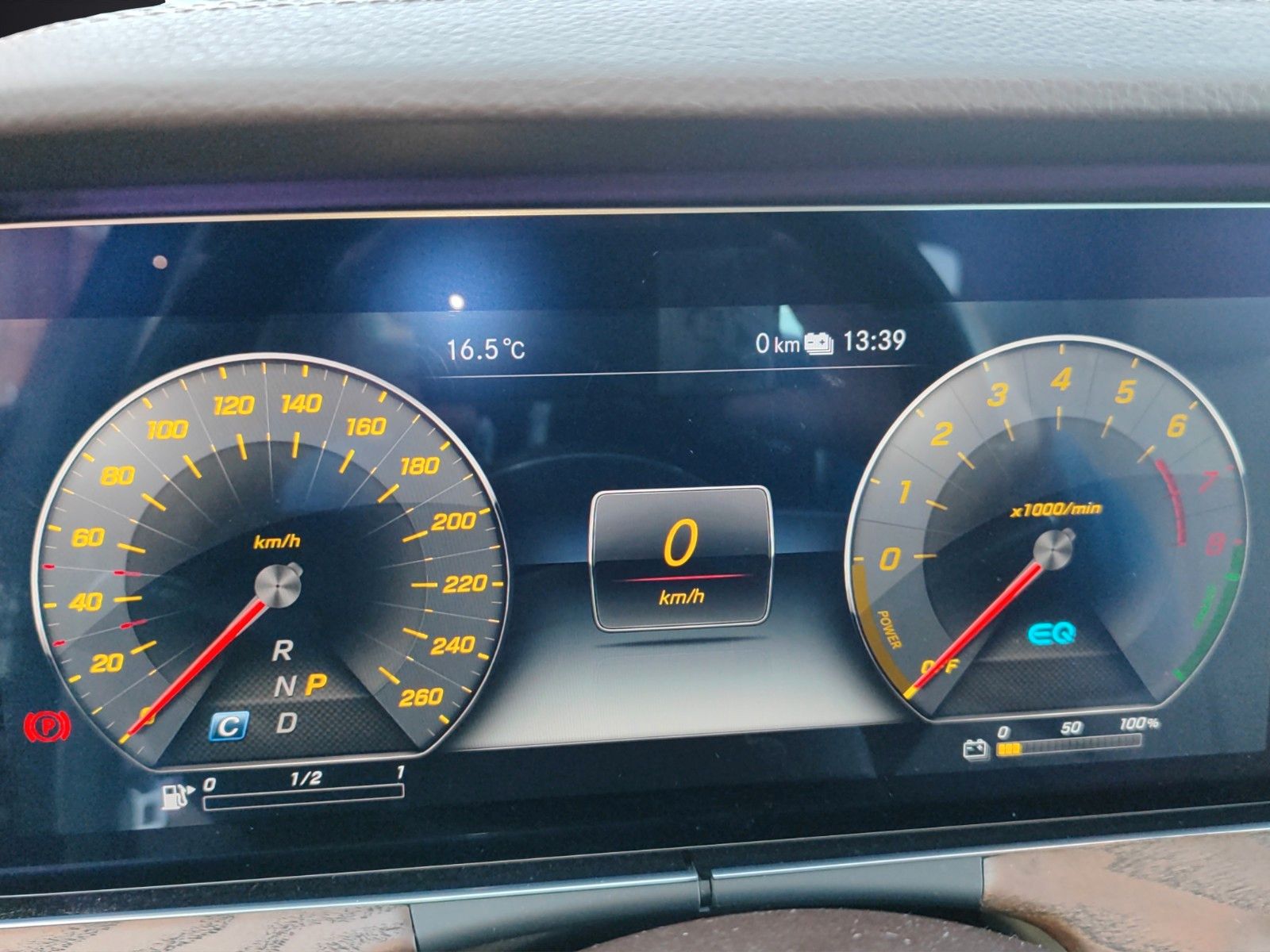 Fahrzeugabbildung Mercedes-Benz E 300 e*Navi*360°Cam*SitzHZ*Ambiente*Head-up*