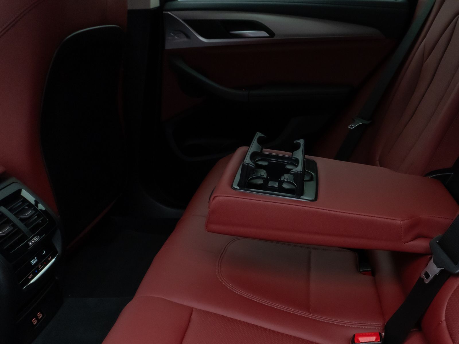 Fahrzeugabbildung BMW X3 xD30e Laser 360° HUD DAB HiFi Komfort Sport