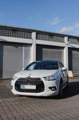 Citroën DS4 e-HDi 110 SoChic  - Citroën DS4 mit Panoramadach
