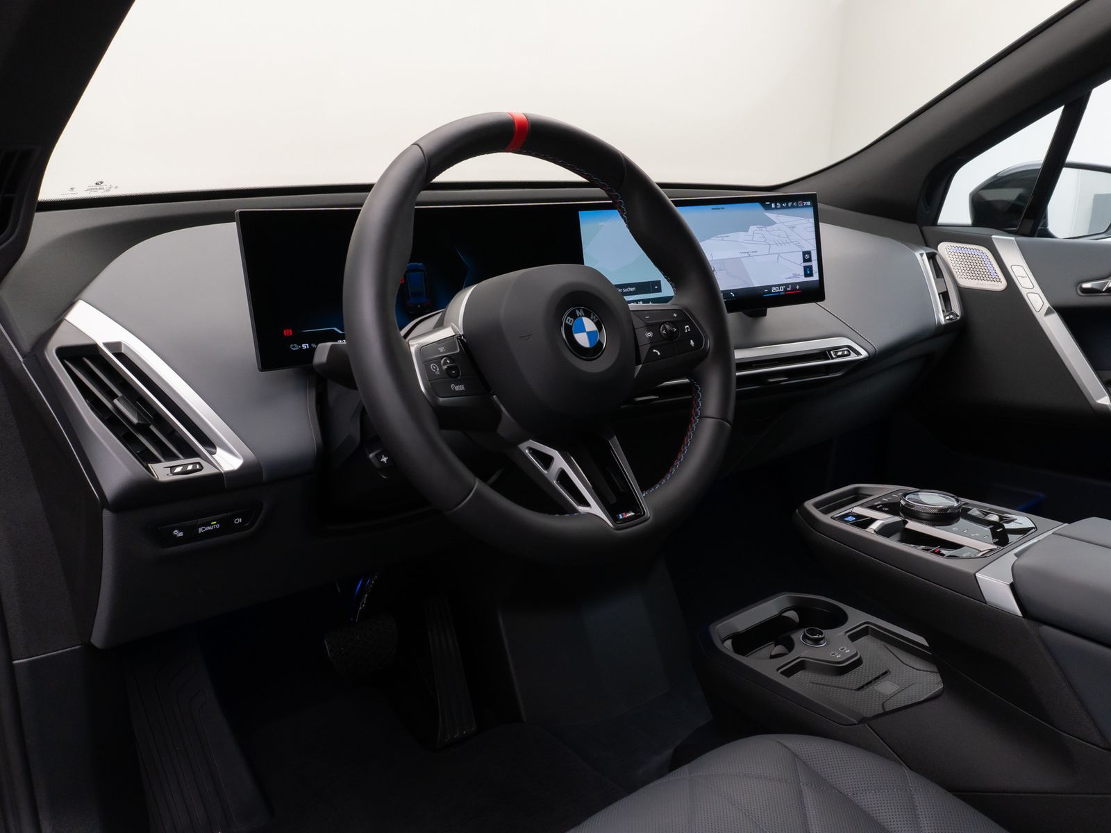 Fahrzeugabbildung BMW iX M60 Panorama 360°Laser B&W SoftCl Massage 22"