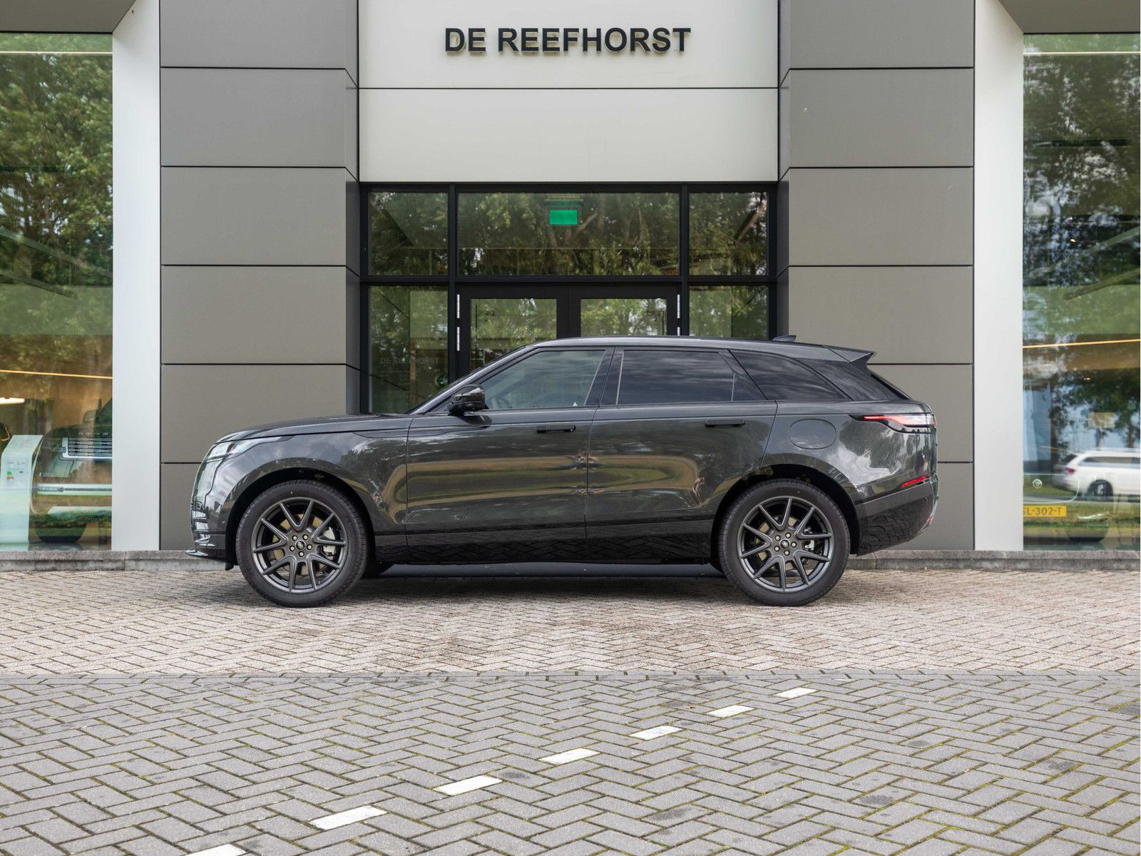 Land Rover Range Rover Velar P400e AWD Graphite Edition PHE imagem 2