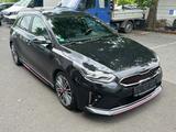 Kia Ceed GT RFK~NAVI~ALCANTARA~JBL~EU6 - gebrauchte Kia cee'd / Ceed aus dem Jahr 2019