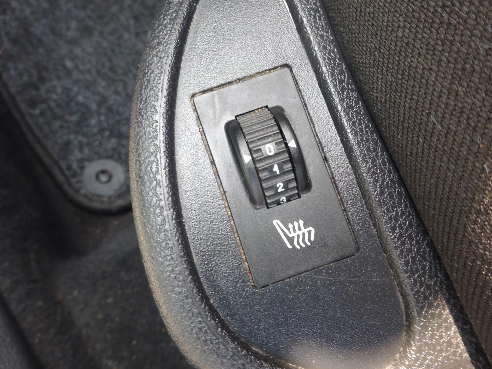 Peugeot 308 2011 — photo 19