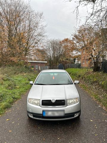 Skoda Fabija 1,4 MPI aus 2 Hand