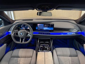 BMW 740 - 12