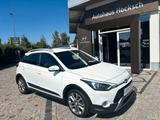 Hyundai i20 Active Passion + - Hyundai i20: Active Passion