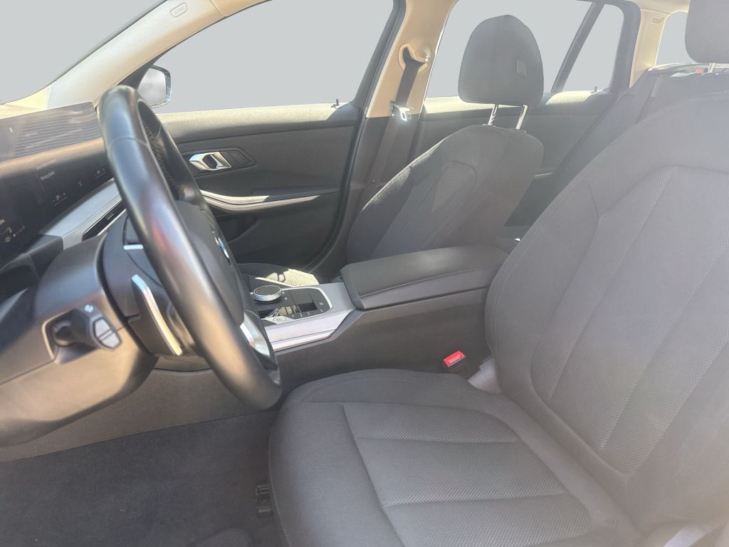 BMW 318d Touring Aut. AHK Navi Komfortzugang PDC foto 12