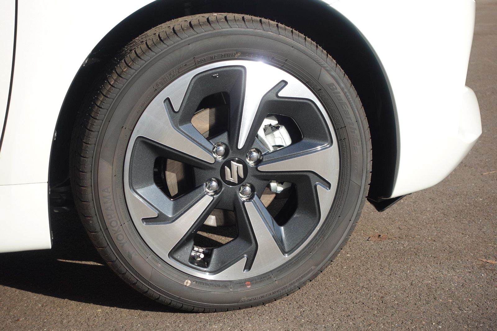 Fahrzeugabbildung Suzuki Swift Comfort+ 1.2 MildHybrid,Navi,Kamera,Sitzhz