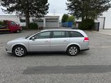 Opel Vectra C Caravan Edition Plus - Opel Vectra mit Benzin-Antrieb: Kombi, Klimaautomatik