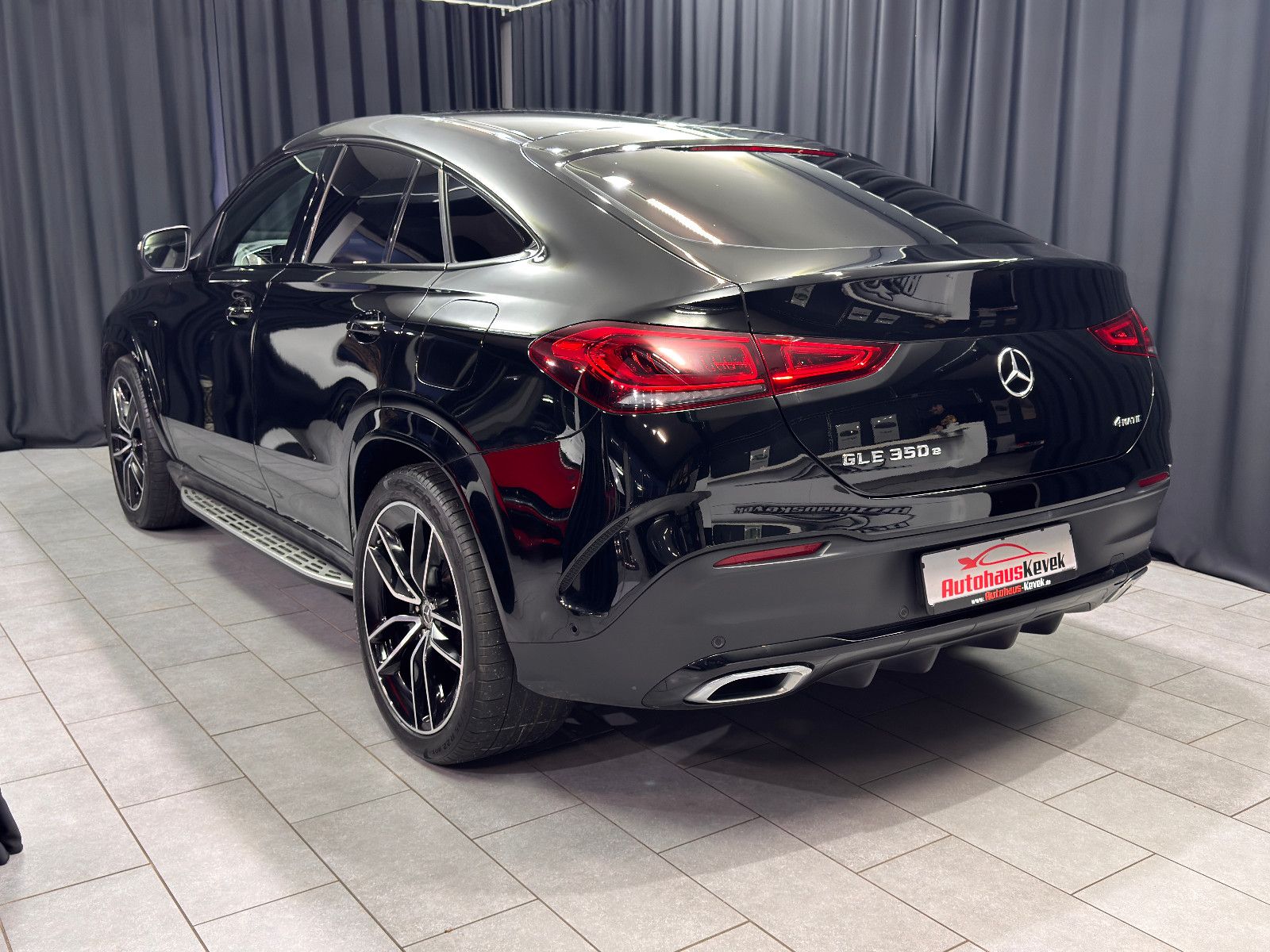 Fahrzeugabbildung Mercedes-Benz GLE 350e 4Matic Coupe *AMG-LINE*22 ZOLL*LUFT*