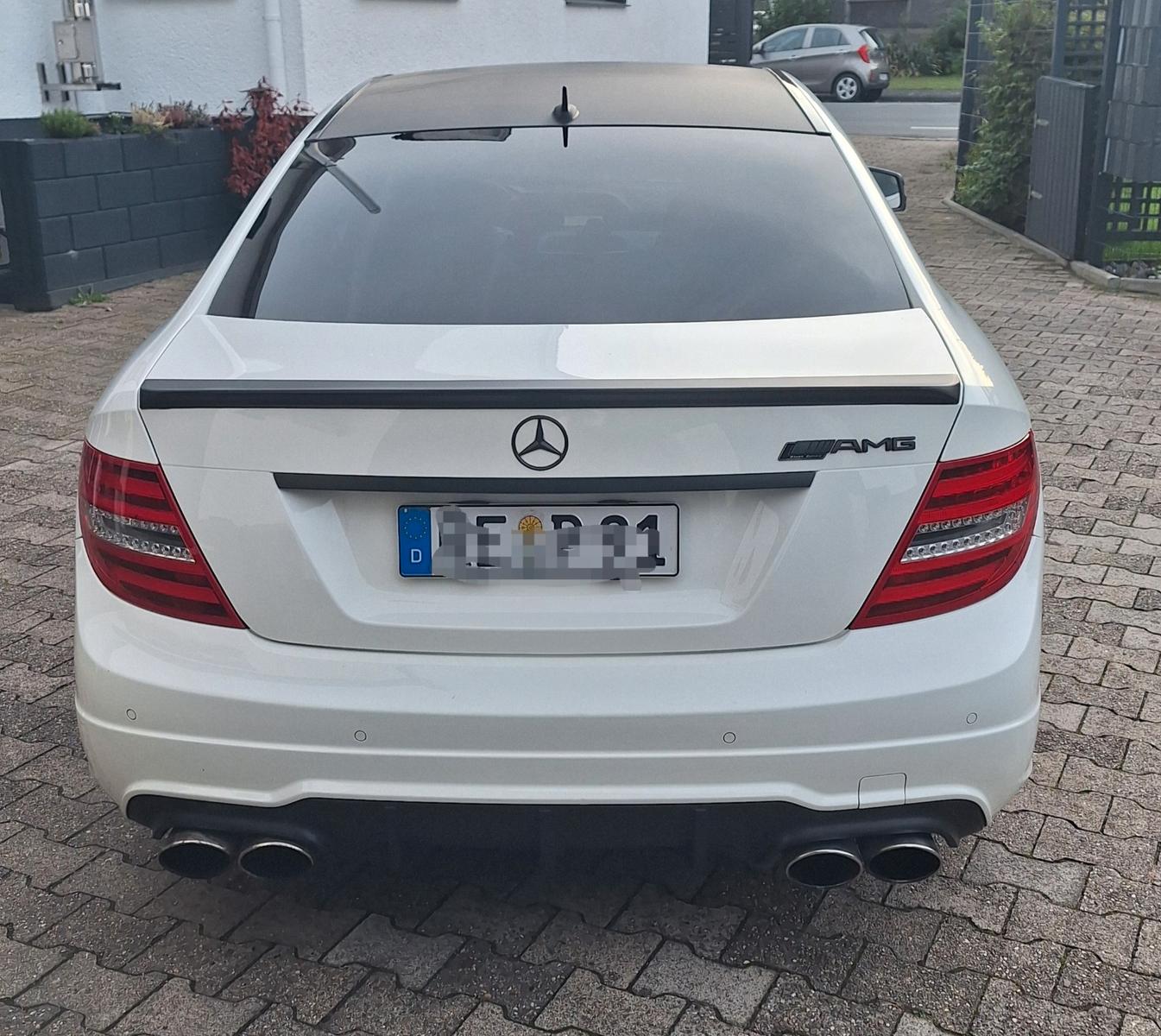 Mercedes-Benz C 180 BlueEFFICIENCY Coupé Standard
