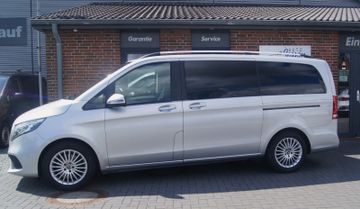 Mercedes V 220 - 2