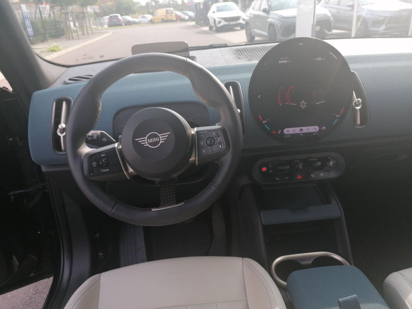 MINI Countryman E Fav. Trim HUD Pano ACC H&K Paket L