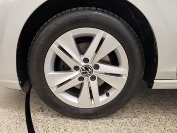 Volkswagen Golf - 9