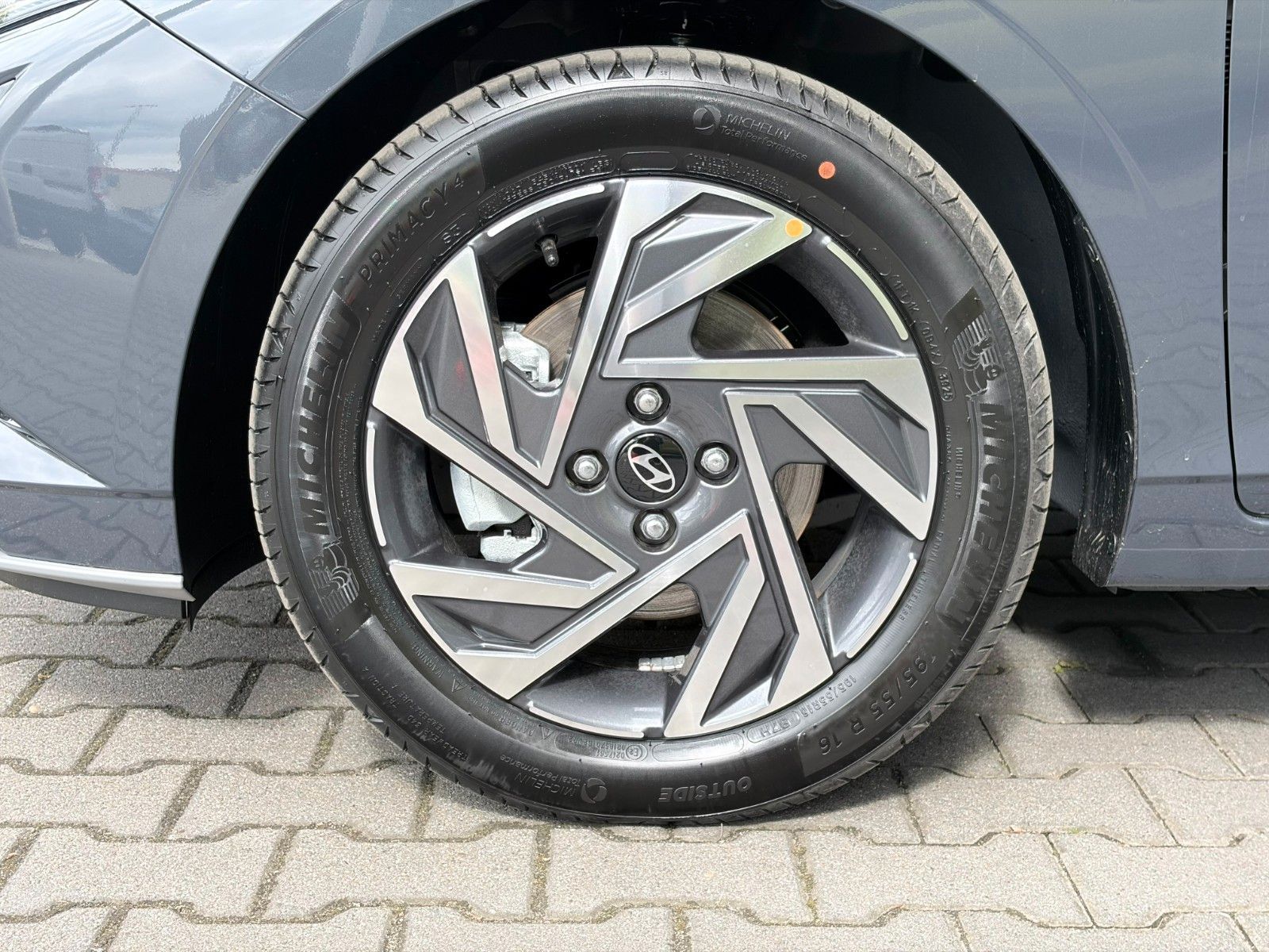 Fahrzeugabbildung Hyundai i20 1.0 T-GDI Trend Navi,SHZ,Kam.,PDC,Virtual,LM