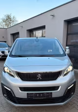 Peugeot Traveller L2 PARAVAN Kassettenlift Aktiv/Passiv - silberne Peugeot Traveller
