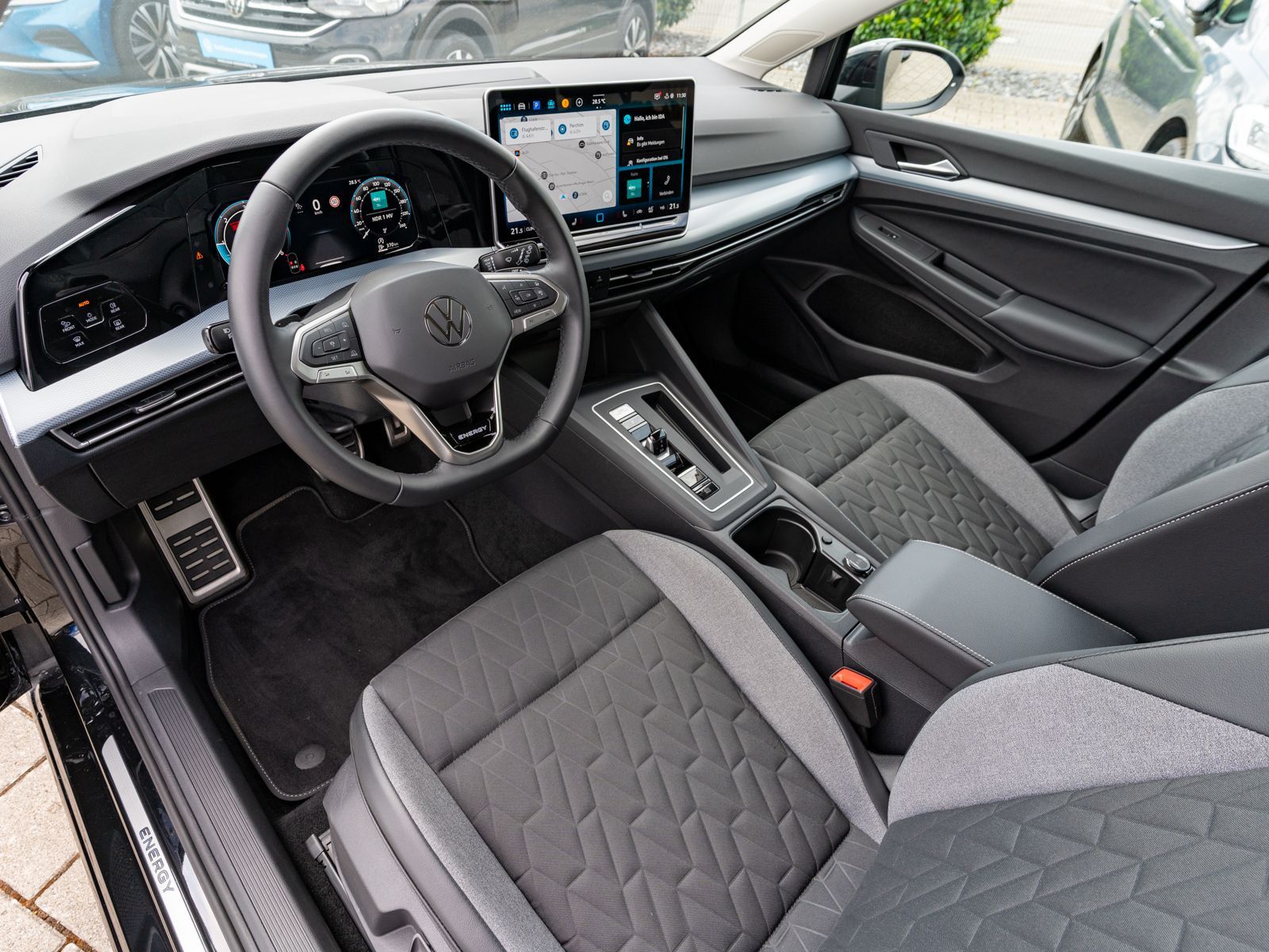 Volkswagen Golf - Bild 12