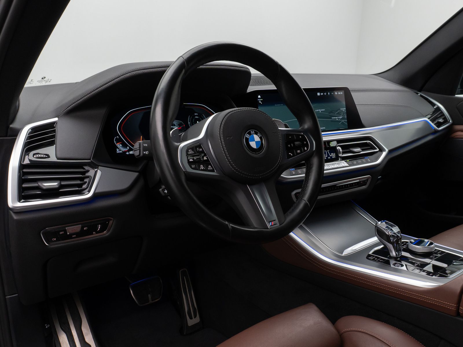 Fahrzeugabbildung BMW X5 xD40d M Sport 360° Laser HUD DAB Individual