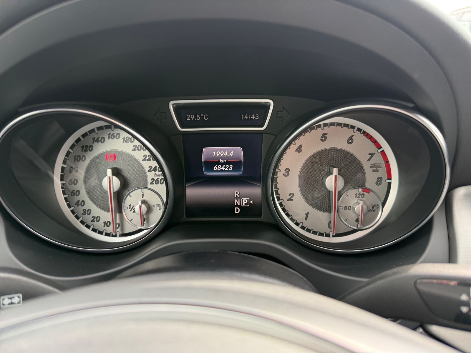 Fahrzeugabbildung Mercedes-Benz GLA 250 Score 4Matic RFK PANO MEMORY
