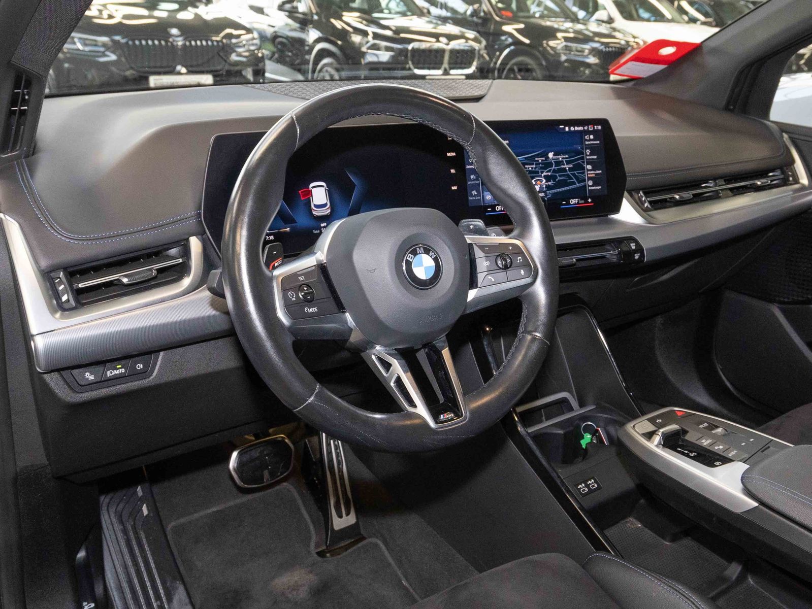 BMW 223 Active Tourer - Bild 4