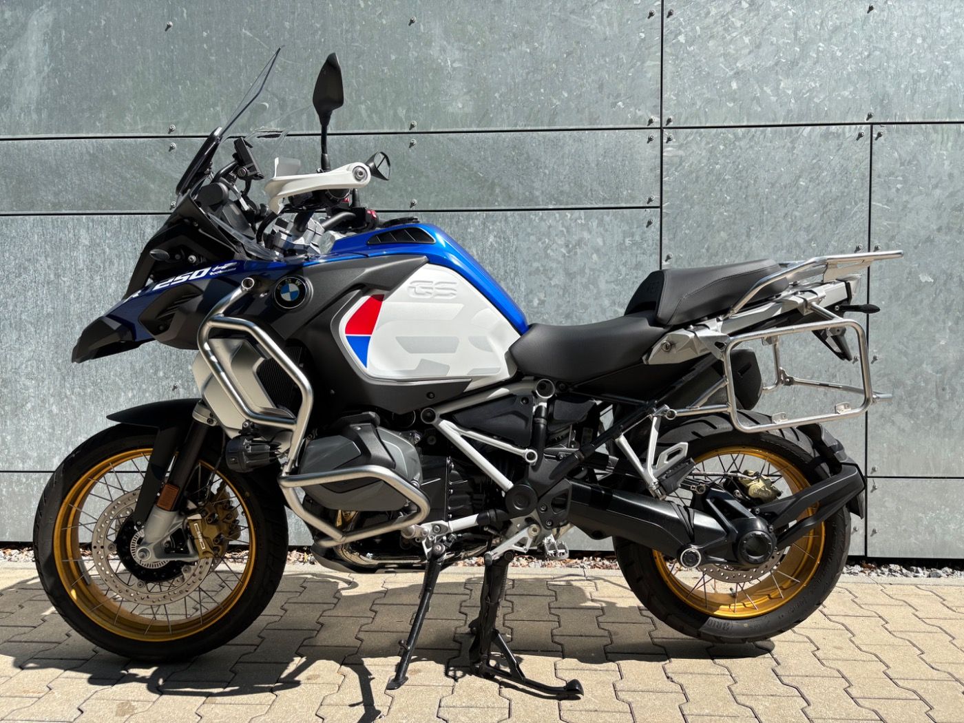 Fahrzeugabbildung BMW R 1250 GS Adventure HP 3 Pakete Tieferlegung BMW