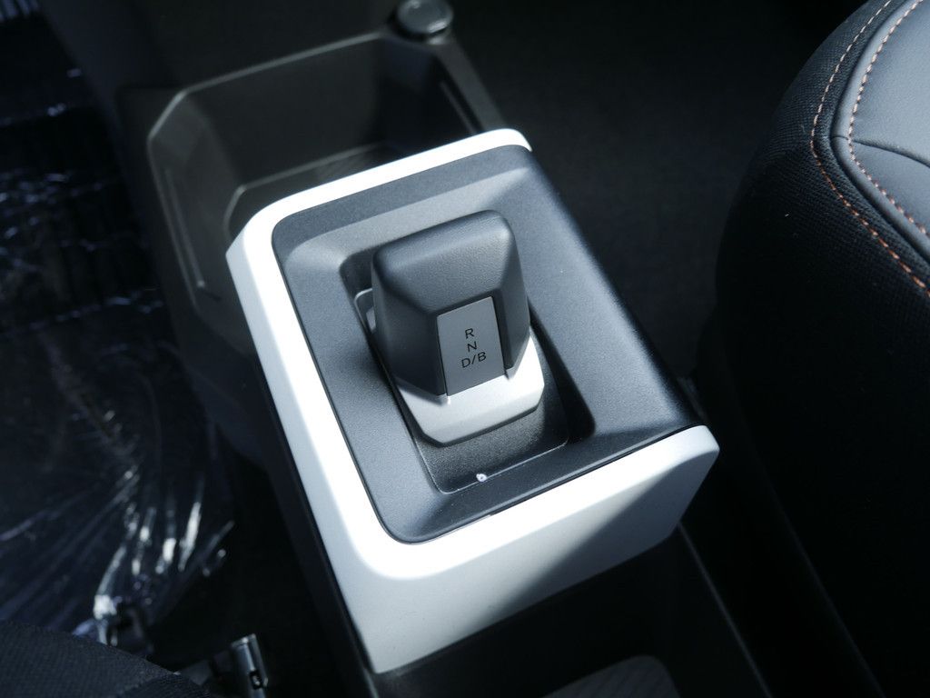 Fahrzeugabbildung Dacia Spring Extreme Electric 65 CCS (30 kW DC)